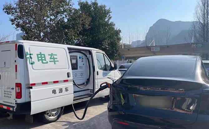 石林汽车搭电