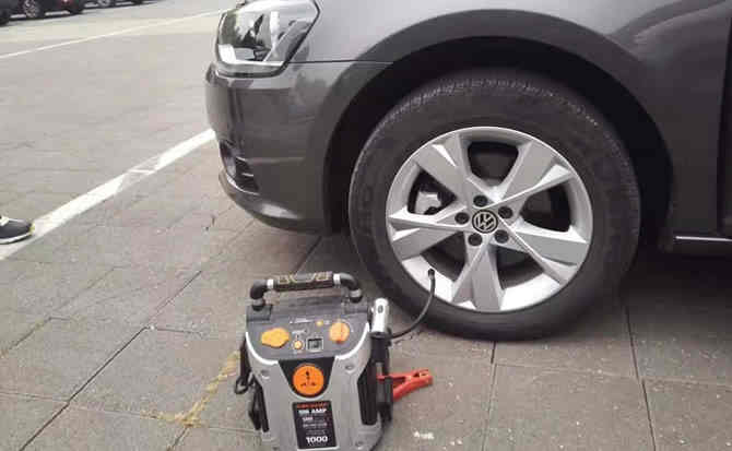 石林汽车搭电案例