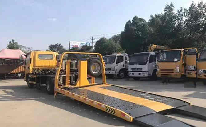 石林汽车中途维修案例